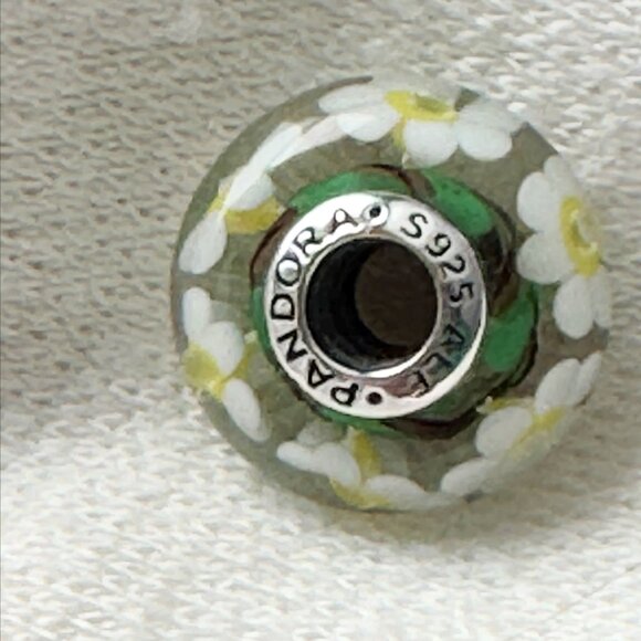 Pandora WildFlower Glass Bead Murano Green - Picture 4 of 4